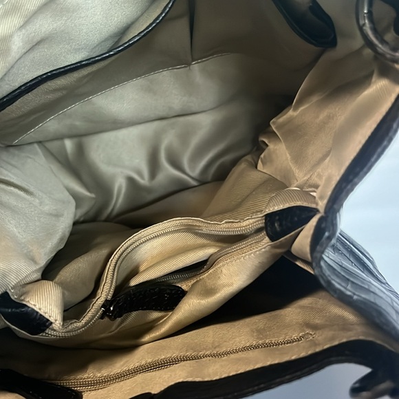 NEW Unbranded Genuine Leather Crocodile Print  Large Black Purse - Picture 7 of 7